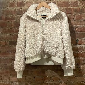 Zara crème Fluffy sherpa teddy zip up jacket